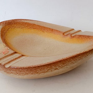 Particular ceramic ashtray centerpiece Bertoncello futurist space age Rigon italian vintage design