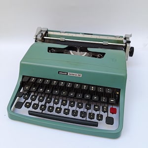 【新品未使用】シルバー精工製タイプライター（ケース付き） タイプライター - ビンテージ - Etsy 日本