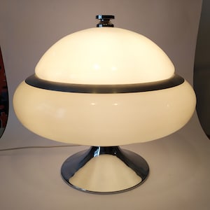 Vintage ufo big lamp Table lamp space age design white Mushroom elmet plexiglas Italian desk light