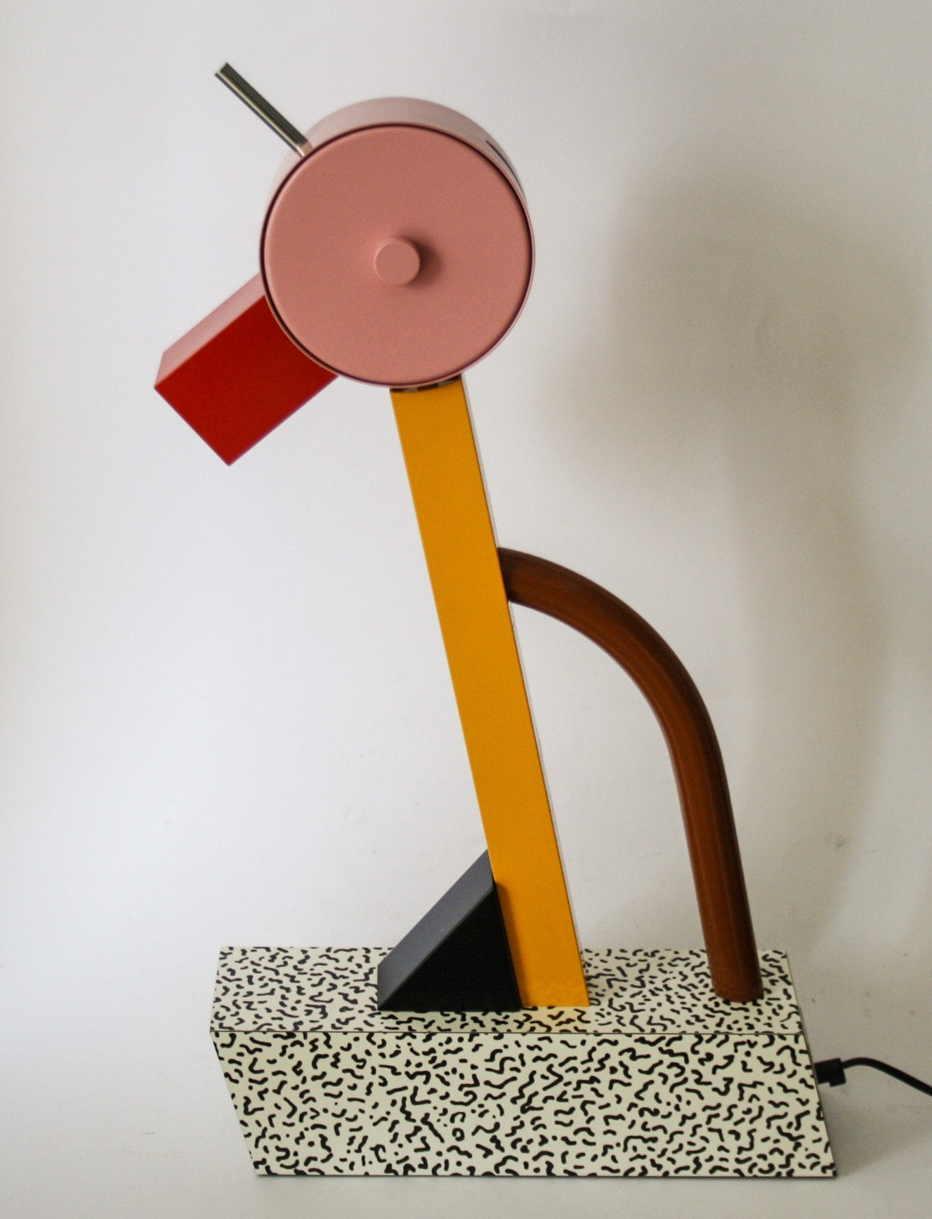 Tahiti Desk Light Table Lamp Memphis Design Ettore Sottsass 1981 Tahiti Desk Light Table Lamp Memphis Design Ettore Sottsass 1981