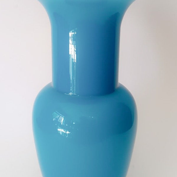Magnifique vase en verre de Murano bleu clair, design De Majo Rizzetto, vintage 1995