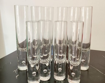 Set of 10 cylindrical glasses with a Kosta Boda Style bubble design, vintage from the 1990s.