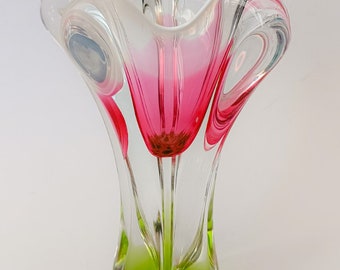 Sommerso glass vase design J. Hospodka for Chribska Sklarna Czechoslovakia vintage 1960s pink green