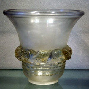 Renè Lalique France Vase Piriac opalescent glass 1043 1930 art nouveau liberty