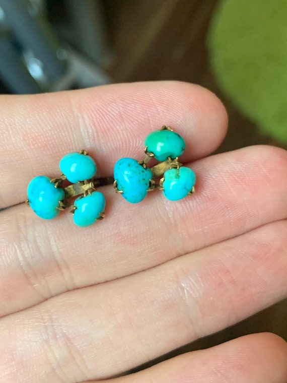 Antique 9ct gold turquoise earrings.. screw on