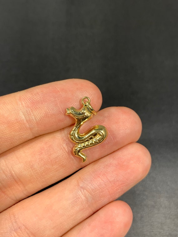 Pretty 9ct Gold Snake Charm