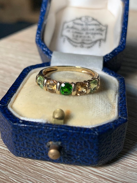 Beautiful 9ct gold multi gemstone ring