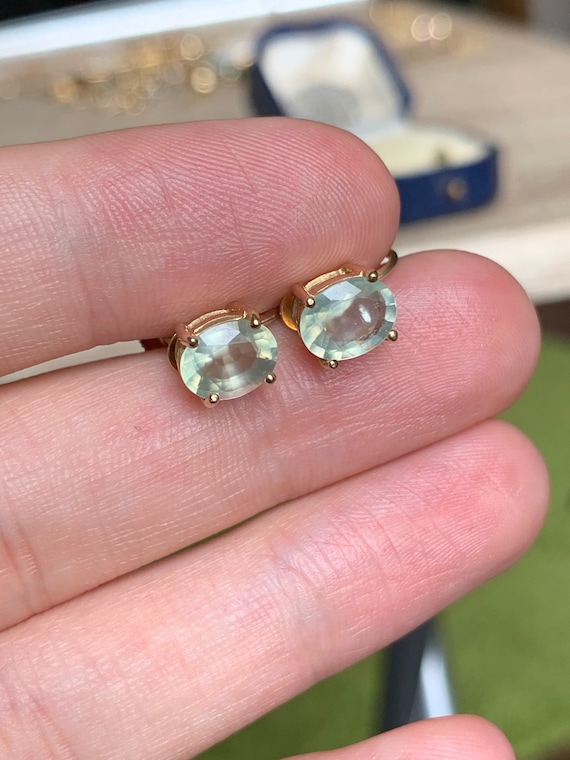 Sweet 9ct Gold Quartz Screw On Earrings