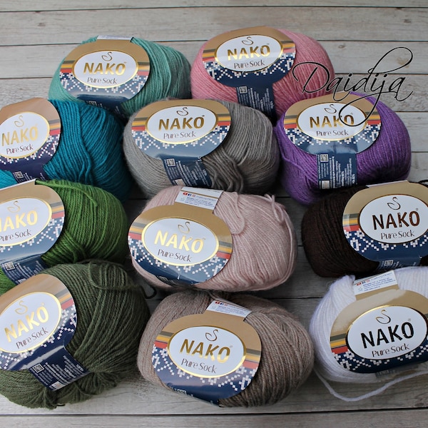 NAKO PURE SOCK Idéal pour gants, poignets, chaussettes. Laine vierge, Polyamide. Fabriqué en Turquie. Saison : Automne, Hiver. Tricoter à la main ou à la machine.