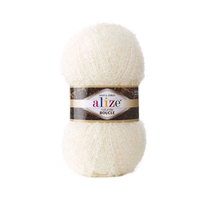 Puede incluir: Un ovillo de hilo blanco etiquetado como "alize' naturals boucle" con las palabras "wool & cotton" impresas en la etiqueta.