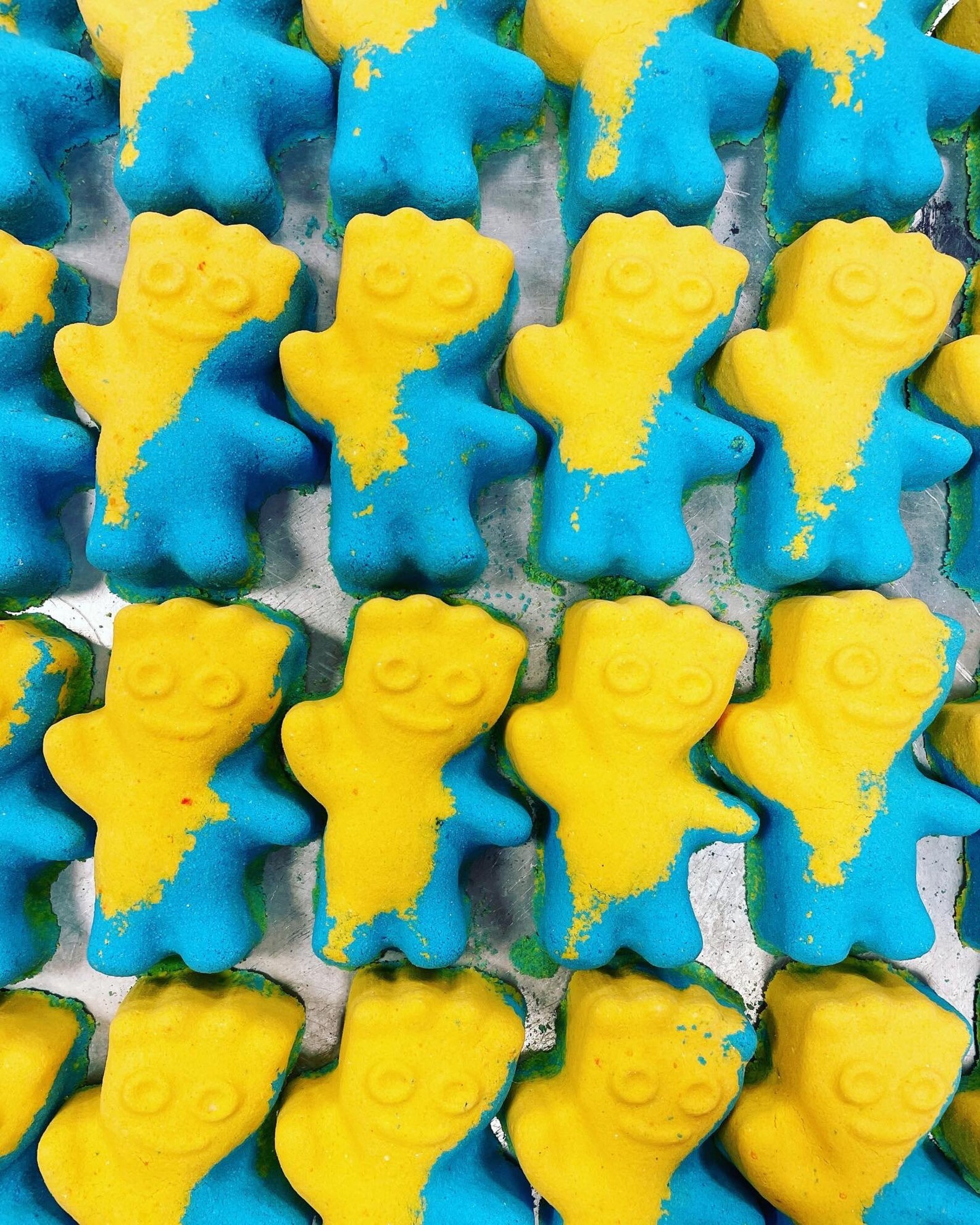 sour patch bath bomb