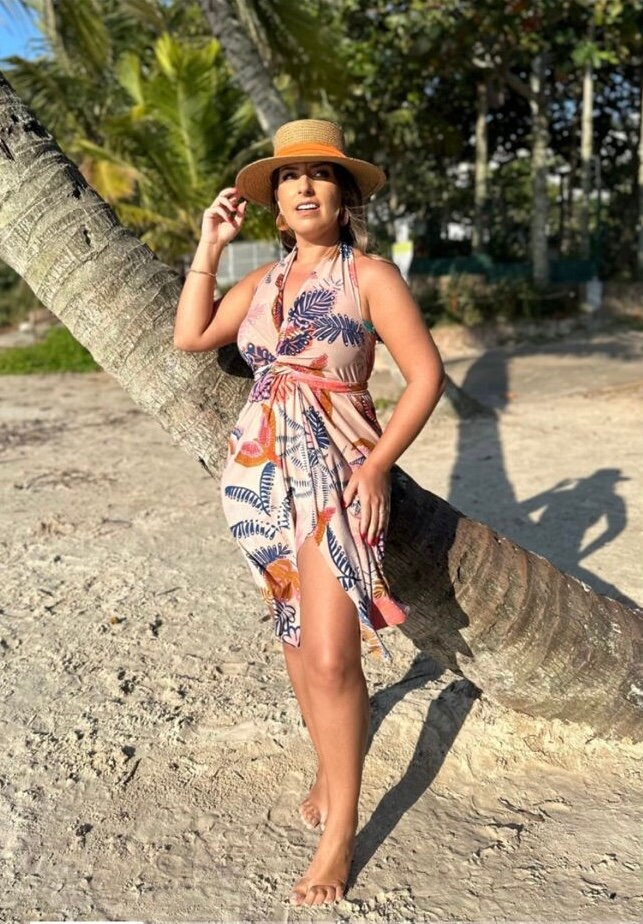Tropical Print Sarong Dress: Versatile Beach Cover-Up
