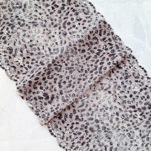 Leopard print stretch lace trim, Cheetah print elastic lace, Panthera printed lace fabric, 19 cm / 7.4&quot; Wide, Nr 831