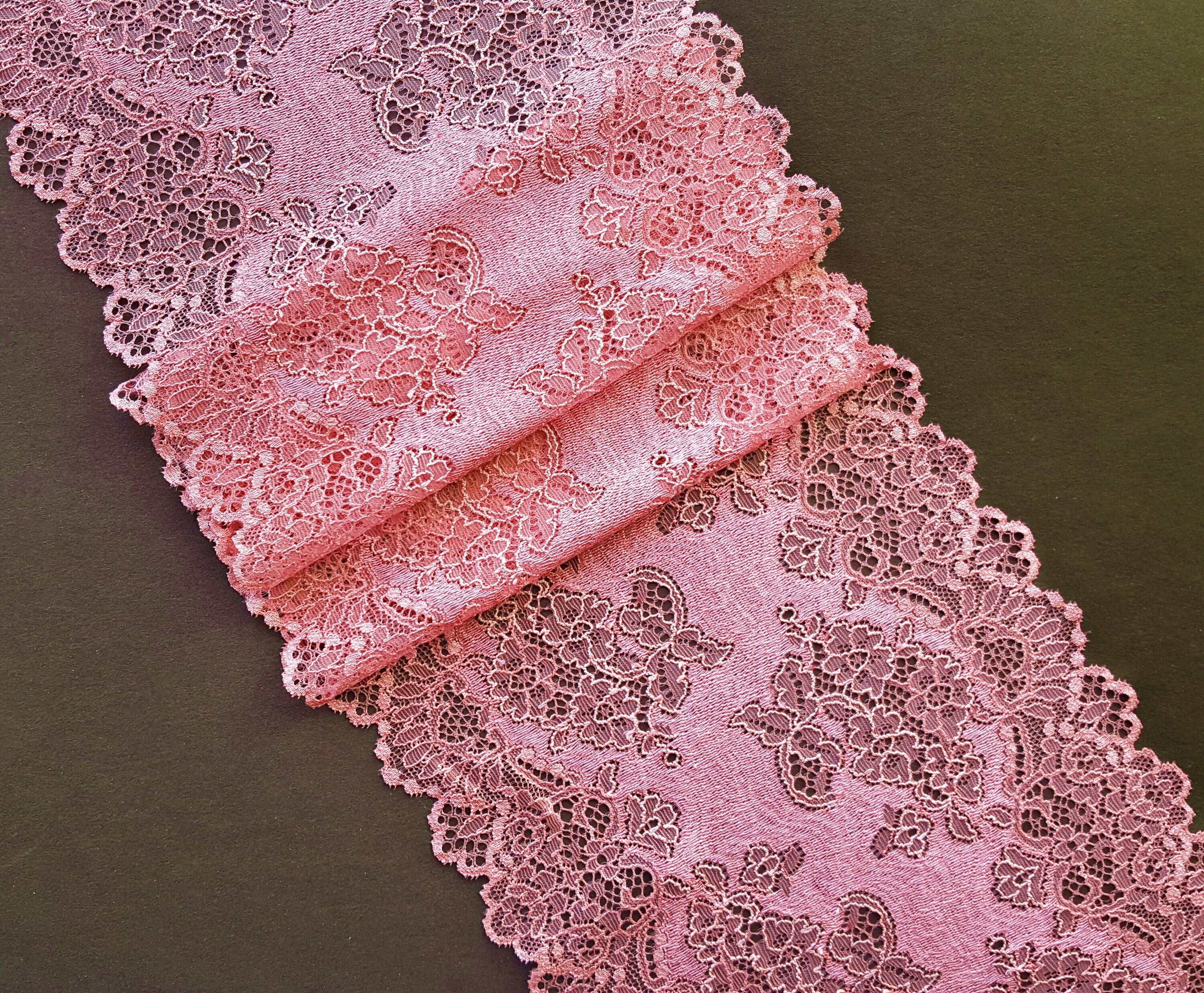 2.7 Yards Pink Floral Stretch Lace, Lingerie Lace Trim Width 18 Cm