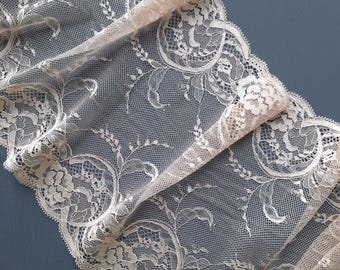 Beige Stretch Floral Lace Trim, Scalloped Galloon Edging for Lingerie, 22.5 cm / 8.8" Wide, Nr 088