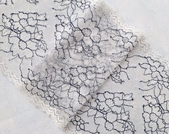 White Stretch Lace Trim, Elastic Lace Fabric, Wedding Lingerie Lace width 17cm / 6.7", Nr Q940