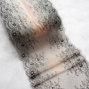 Light Peach and Black Stretch Lace Trim, Elastic Lace Fabric, Wedding Lingerie Lace width 21.5 cm / 8.26", Nr 690