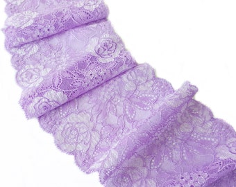 Elastische Spitzenborte in Lavendel, Breite 12.6 cm, Nr Q4167
