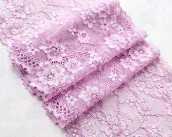 Stretch Spitzenband, Elastische Spitze mit Blumenmuster in Lila, Breite 15 cm, Nr Q4045