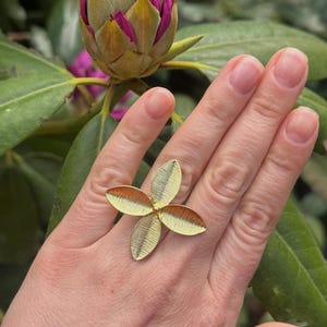 Bloemenring Goud Vrouwen Bold Bloemen Klaver Statement Ring Verstelbare Cottagecore Lucky Klavertje Vier Ring Verjaardagscadeau