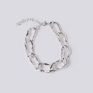 Bracelet chaîne épaisse surdimensionné épais bracelet chaîne en métal texturé Bracelet moderne et unique grand bracelet fait main image 6