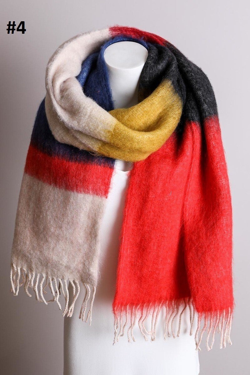 Bufanda cepillada a cuadros con acento de flecos -