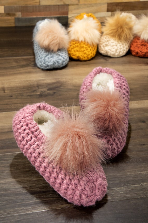Fuzzy pom pom slippers 2025