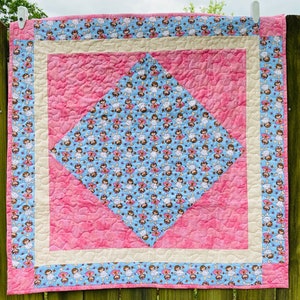 Amish Diamond Baby Quilt image 3