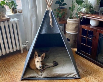 Dog bed, large dogs tent, Personalized Teepee Pet, husky dogs bed indoor kennel house grey puppy pet bed Name for Bulldog, bunny cat Tipi