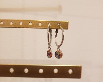 Hoop Earrings with Multicolored Charm