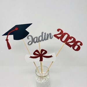 Centros de mesa personalizados de graduación 2026, palitos para centros de mesa de graduación, graduación 2026, centro de mesa con nombre, decoración de graduación, promoción 2026 imagen 1