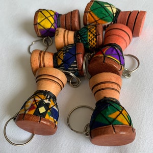 Ngor Handmade Miniature Afrikanische Trommel Schlüsselring