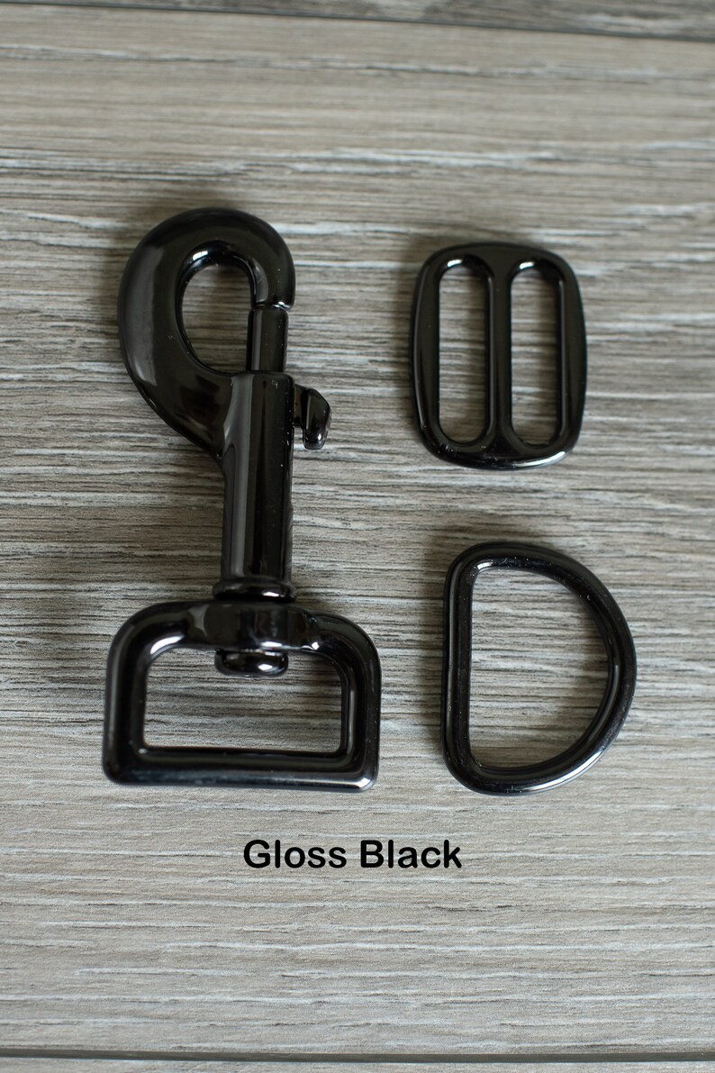 Add Colored Hardware to your IWAT Collar
