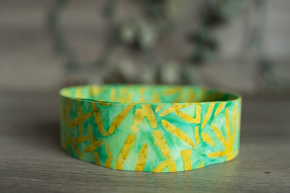 Green and Yellow Batik Pattern! (matching Bow-ties and Leashes available)