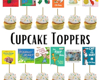 Könnte beinhalten: Cupcake-Aufsätze mit Buchcovern für Kinder, darunter "Corduroy", "Goodnight Moon" und "The Very Hungry Caterpillar". Jeder Aufsatz ist auf einem Cupcake mit weißem Zuckerguss und bunten Streuseln befestigt. Der Text "CUPCAKE TOPPERS" ist zu sehen.