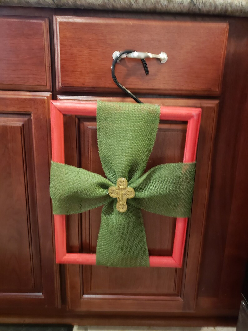 Burlap Cross Picture Frame Image 0