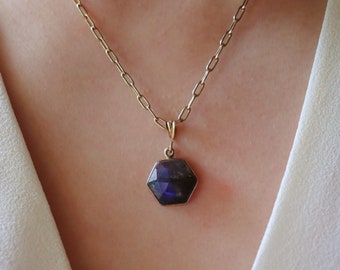 One of a kind, Labradorite stone necklace, gold labradorite necklace, statement necklace, gold necklace, gemstone necklace,