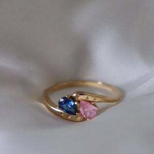 Förlovningsring med två födelsestenar, sterlingsilver, vermeilguld, kubiska zirkoniastjärnor