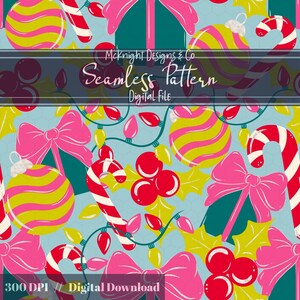 Pode incluir: Padrão sem costura com enfeites de Natal, bengalas doces, laços e azevinho em um fundo azul claro. O design inclui o texto "McKnight Designs & Co Seamless Pattern Digital File" e "300 DPI // Digital Download".