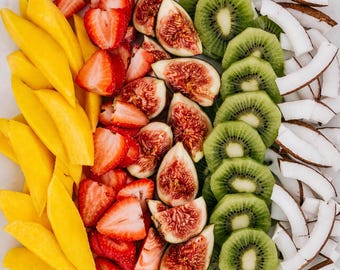 Dried Fruit Gift Box – Mango, Strawberry, Fig, Kiwi, Coconut Slices for Tea, Cocktails