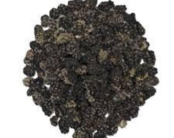 Moras secas / Moras blancas secas al sol para infusiones y uso botánico.