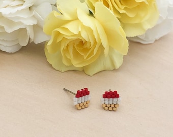 Honeycomb Striped Kansas City Chiefs beaded stud earrings on surgical steel posts