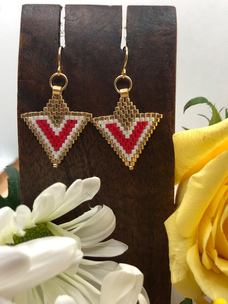 Small arrow Kansas City Chiefs beaded dangle earrings