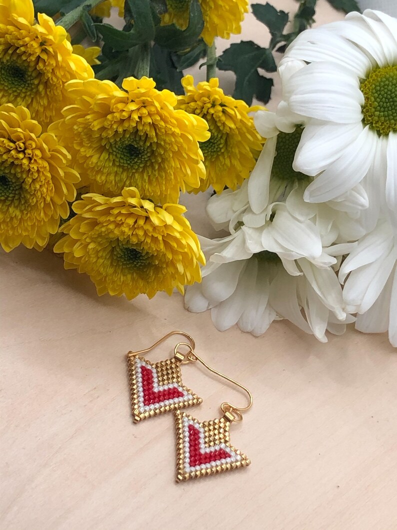 Small arrow Kansas City Chiefs beaded dangle earrings