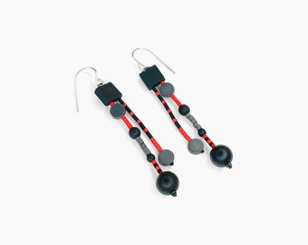 Black matte onyx and silver hematite drop earrings beaded with red miyuki glass beads | Stylish artsy earrings