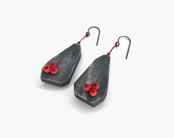 Black and red wood geometric earrings | Hand painted earrings | Lightweight statement earrings | Ohrringe holz