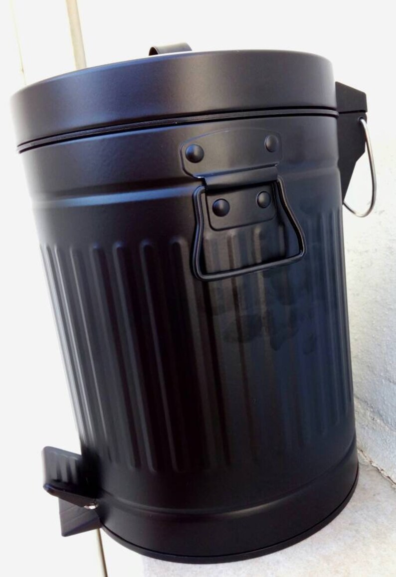 Black Farmhouse Bathroom Trash Can Garbage Can for Men