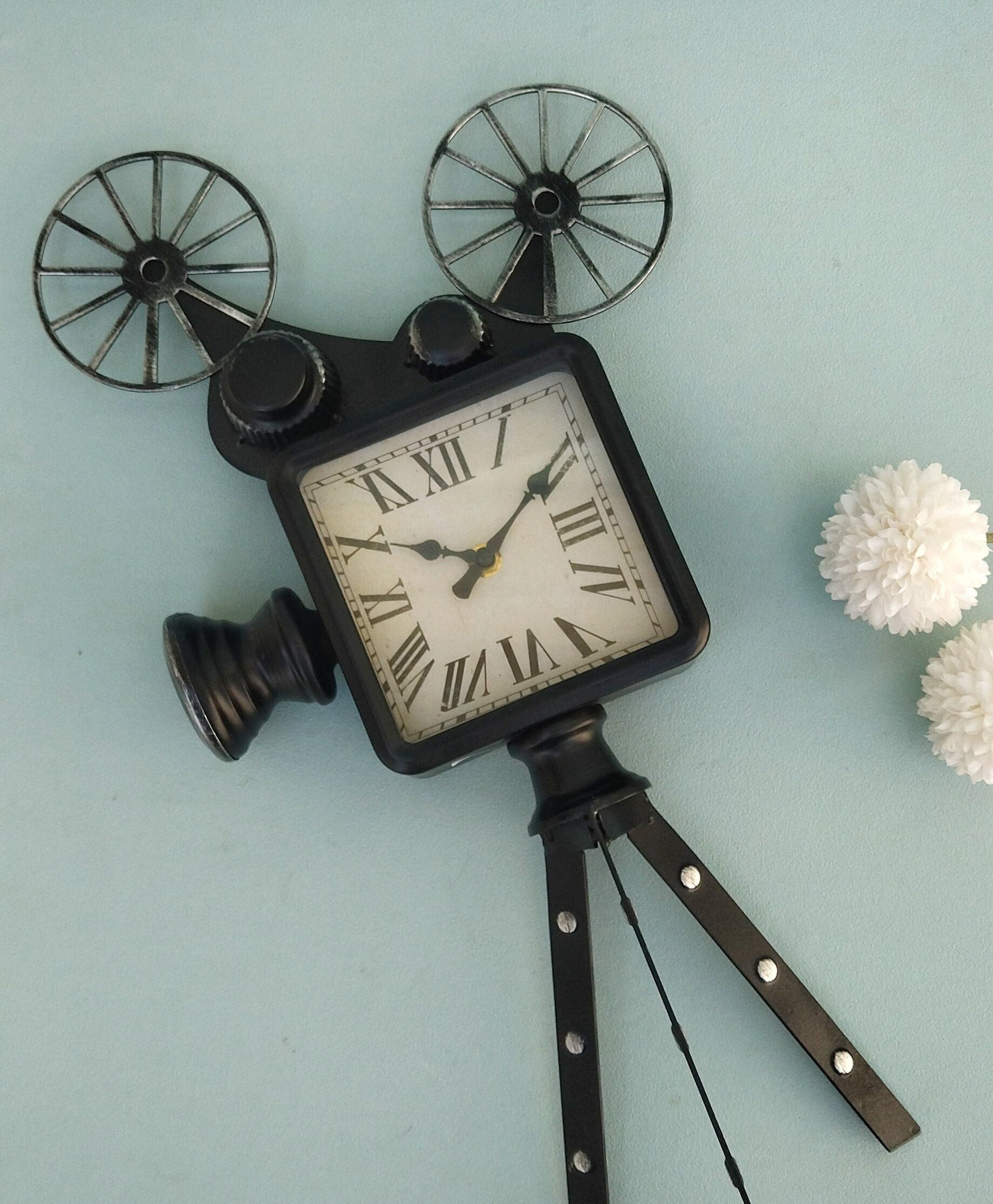 Vintage Camera Clock - Etsy