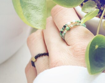 Elastischer Ring aus Onyx und Hämatit, Heilsteine, boho, Edelsteine, Stapelringe