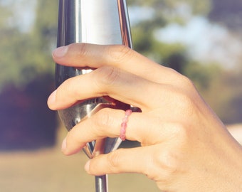 Elastischer Ring aus rosa Turmalin, Heilsteine, boho, Edelsteine